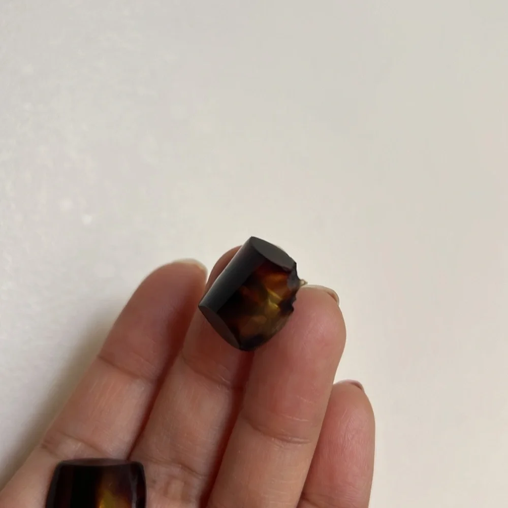 Authentic vintage new shell brown cuff links